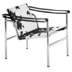 Cassina Lounge Chairs<1 Fauteuil à Dossier Basculant By Le Corbusier & Pierre Jeanneret & Charlotte Perriand - Black Hairyskin