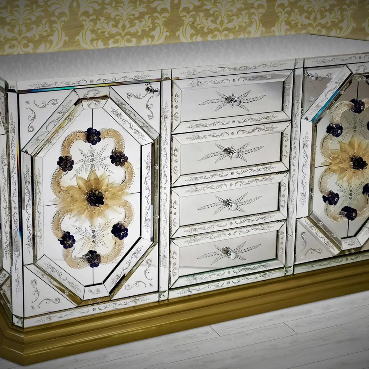 Fratelli Tosi Dressers<Afrodite Gold Murano Glass Dresser