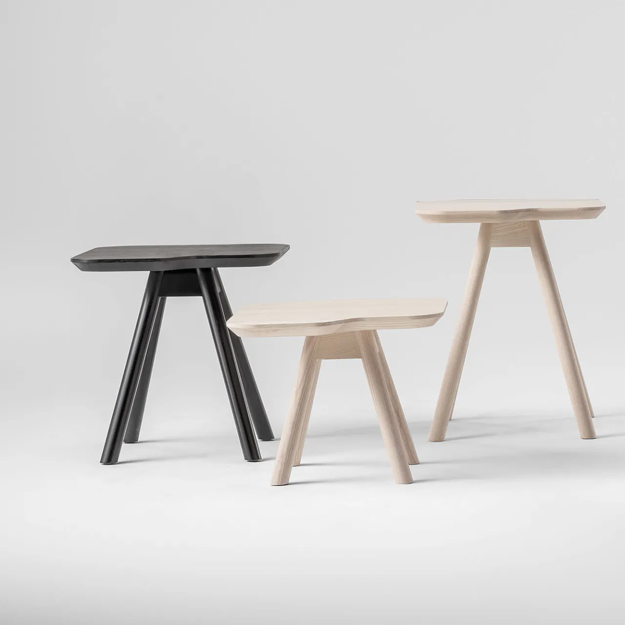 TrabA' Side Tables<Aky Small White Side Table by Emilio Nanni