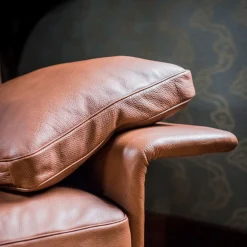 Black Tie Sofas<Alato Brown Leather Sofa