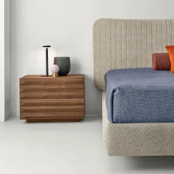 Modesign Beds<Alba Bouclé Oyster Bed with Havana Walnut Accents