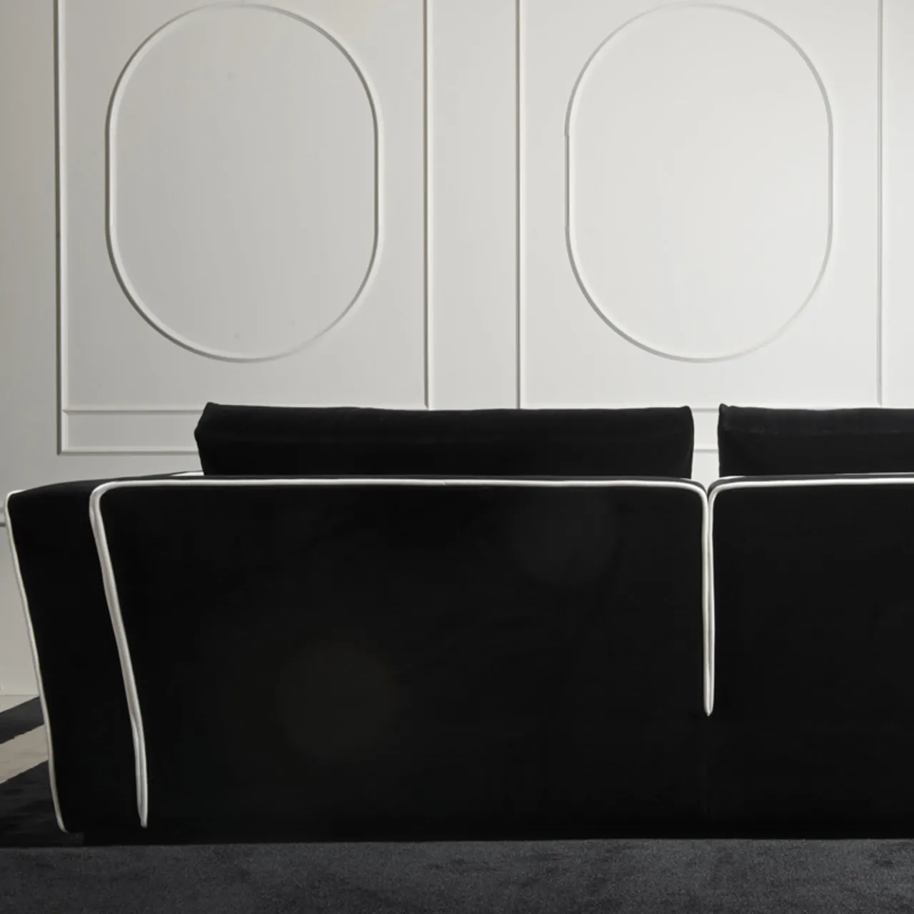 DOM Edizioni Sofas<Alexander Black Sofa