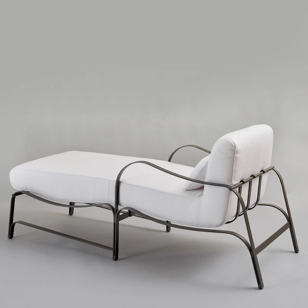 Officina Ciani Outdoor Chaises & Daybeds<Amalfi White and Gray Chaise Longue by Studio 63 in Stainless Steel
