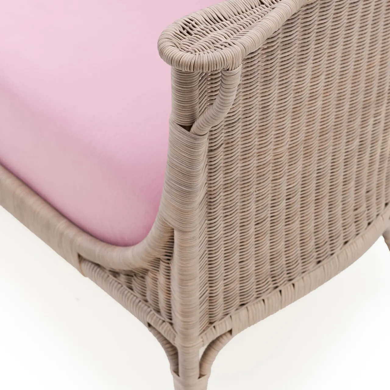 Mila Maurizi Sofas<Angelina Pink Rattan Loveseat