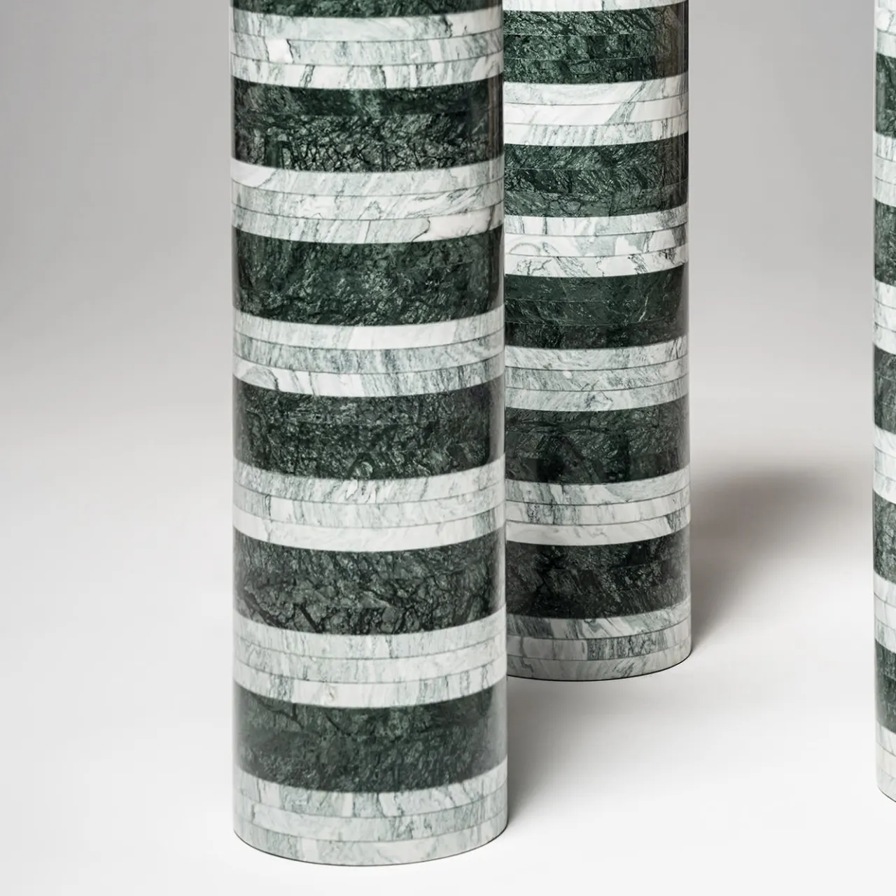 Budri Dining Tables<Architexture Living Table 03 by Patricia Urquiola