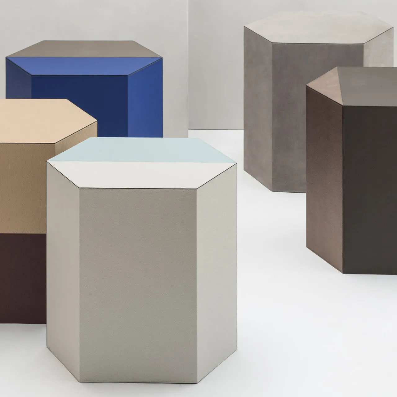 Giobagnara Stools<Atlas Stool with Vertical Azure Stripe