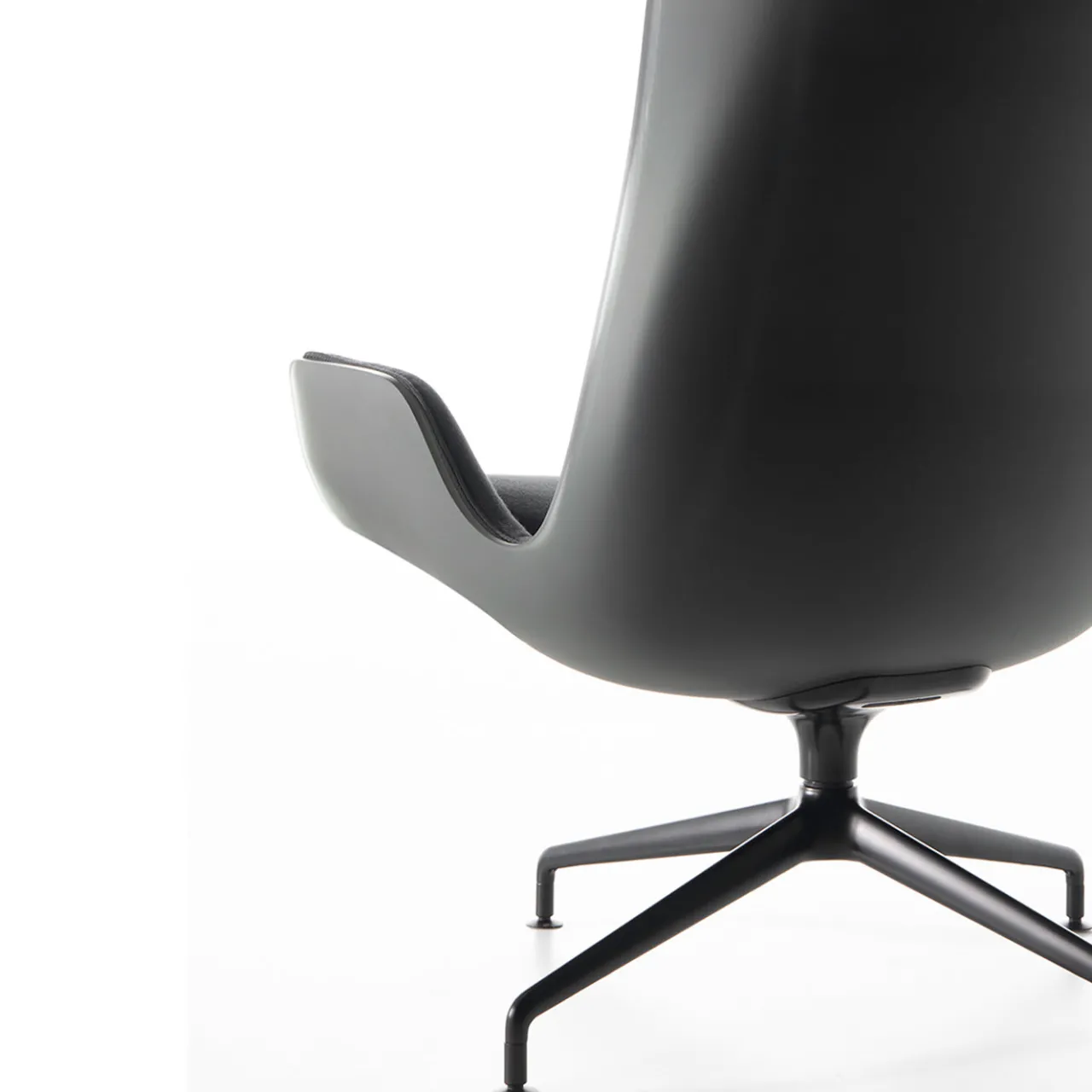 Tecno Spa Office Chairs<Aura Black Armchair by Rainlight and Centro Progetti Tecno