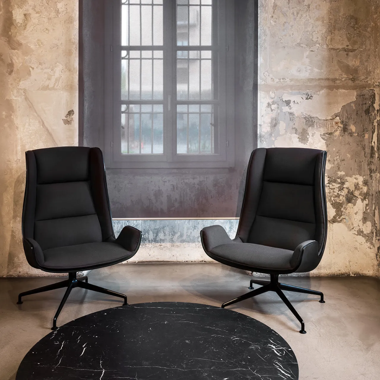 Tecno Spa Office Chairs<Aura Black Armchair by Rainlight and Centro Progetti Tecno
