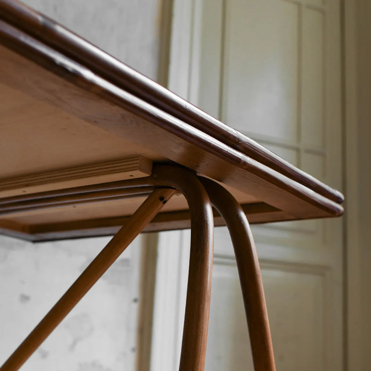 Molto Collectibles Dining Tables<Bamboo & Brass Dining Table