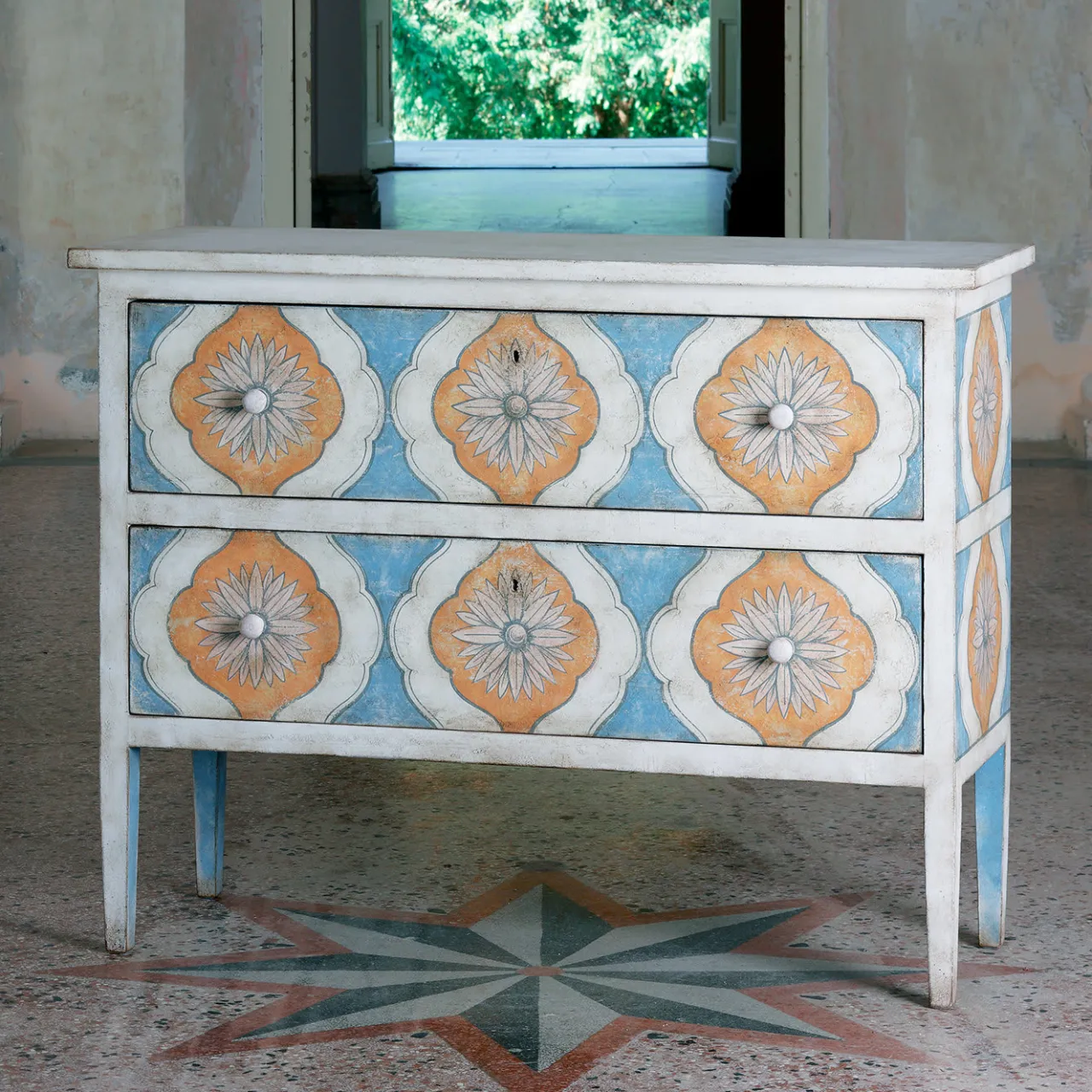 Porte Italia Dressers<Barberini dresser in decorated wood