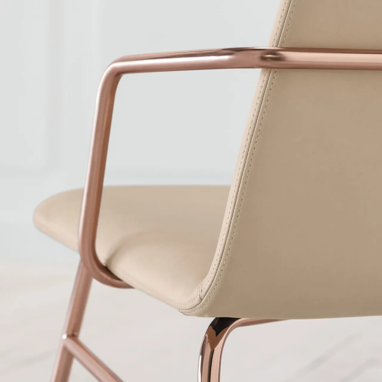 TrabA' Lounge Chairs<Bardot Met Copper Lounge chair by Emilio Nanni