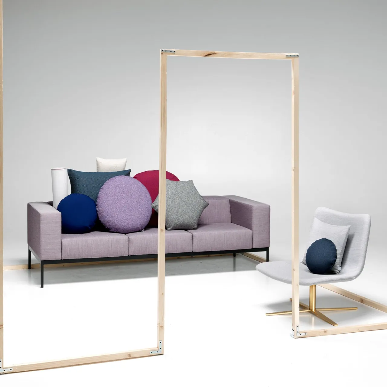 Sitia Sofas<BB3 3 Seater Pink Sofa