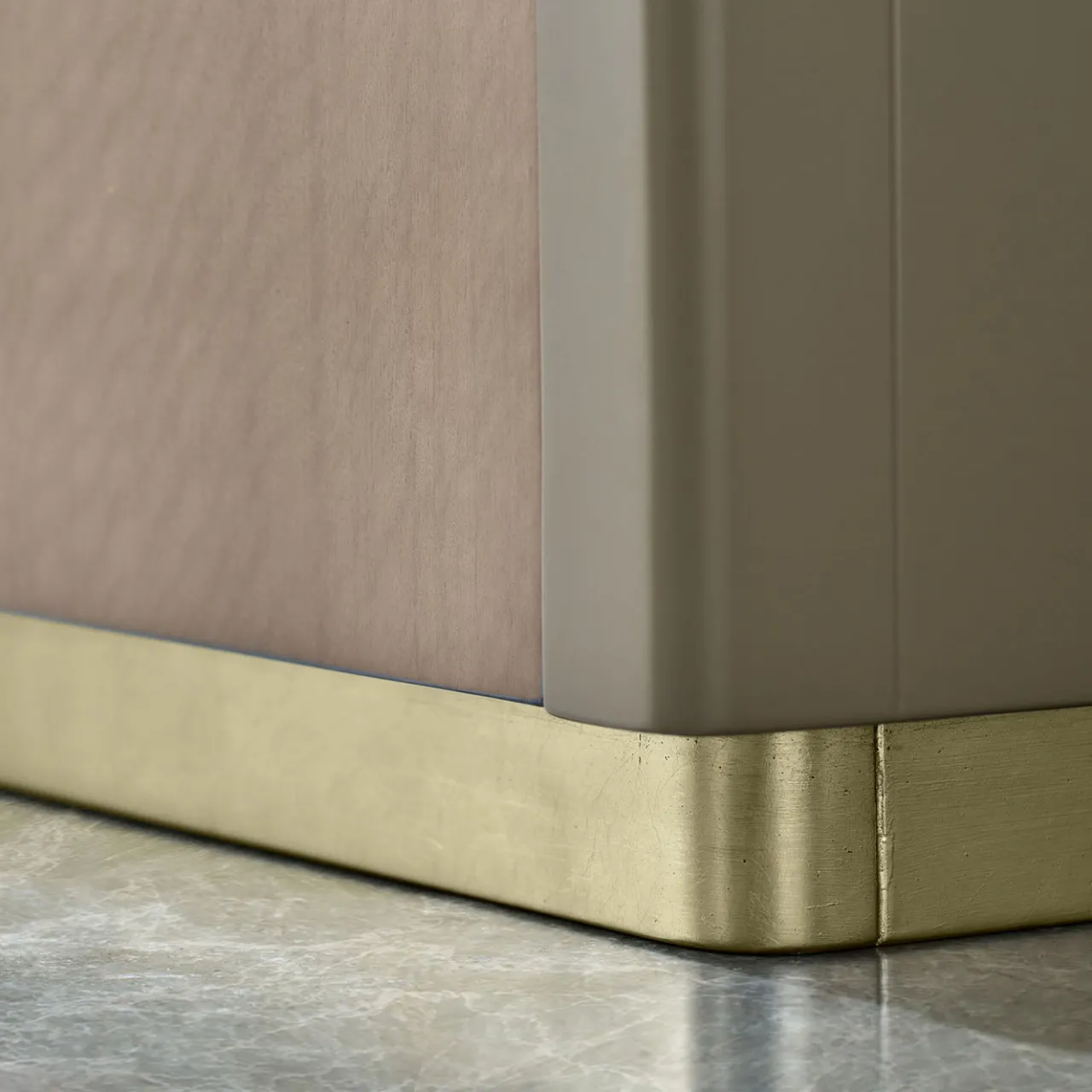 Guerra Vanni Cabinets<Beige Glass-Front Cabinet from Studio Privè Collection
