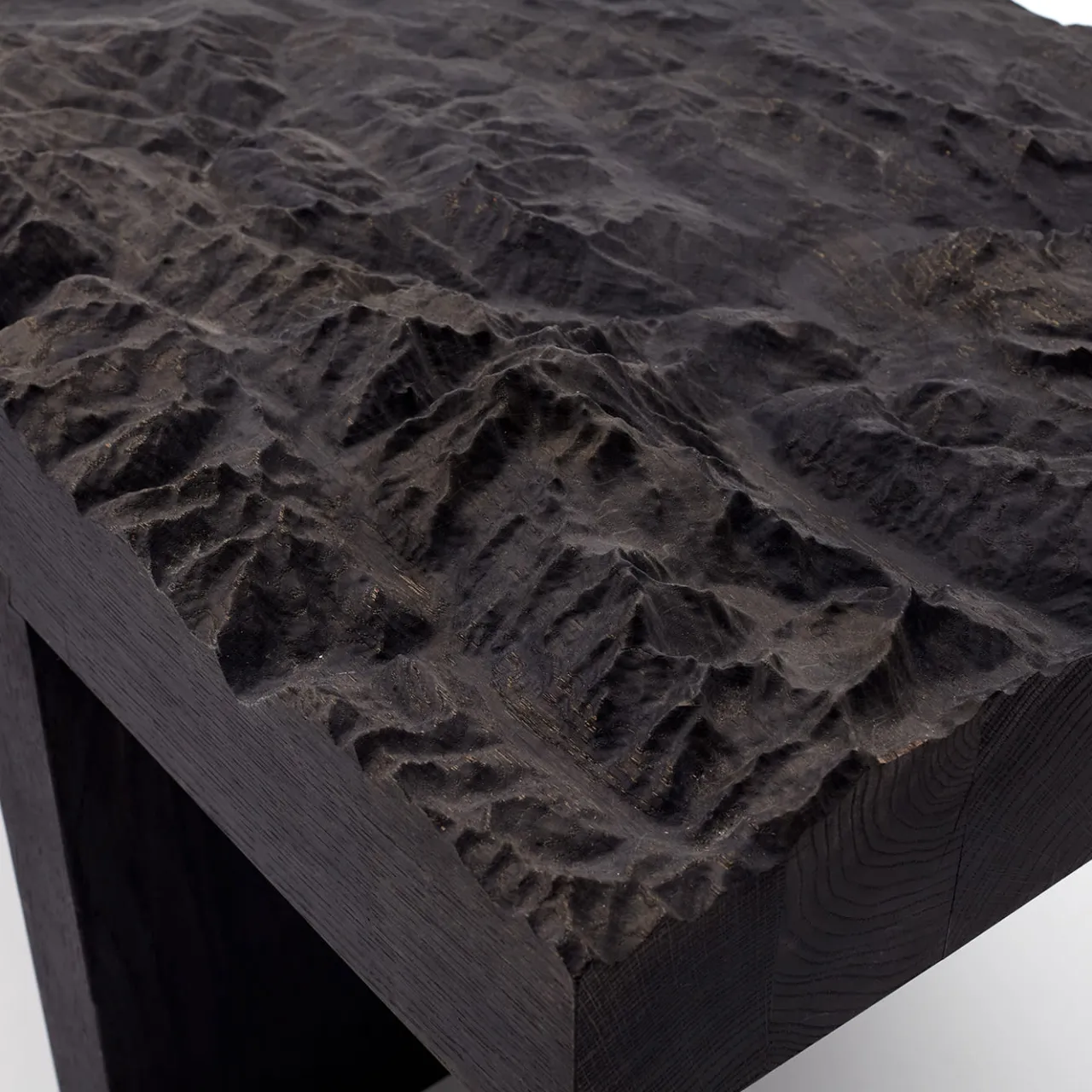 Dolomitisch Benches<Belvedere Topographic Bench #2 designed by Riccardo Vendrami