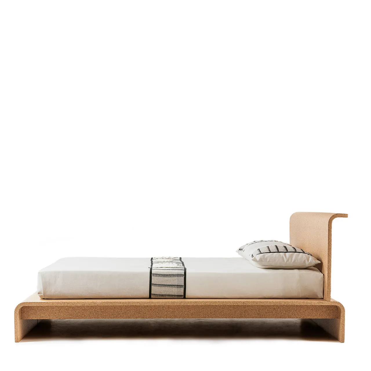 OTQ Beds<Bisu The secret of Longevity Bedframe by Matteo Congiu