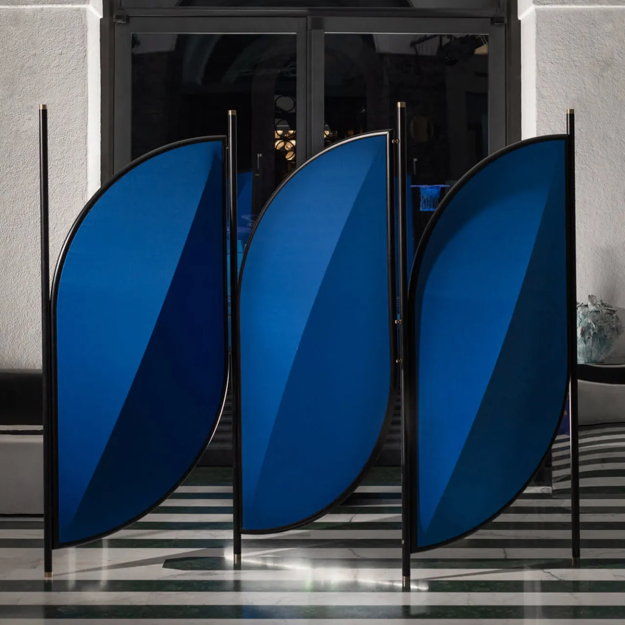 Gebrüder Thonet Vienna GmbH (GTV) – Wiener GTV Design Room Dividers<Blue Feng two doors by TESTATONDA