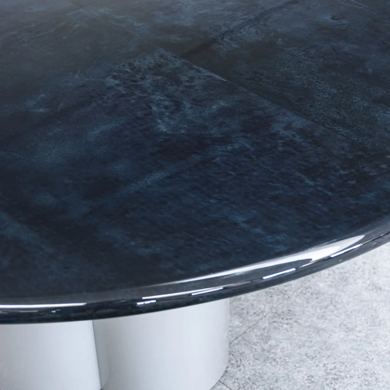 Extroverso Dining Tables<Blue Goatskin Round Table