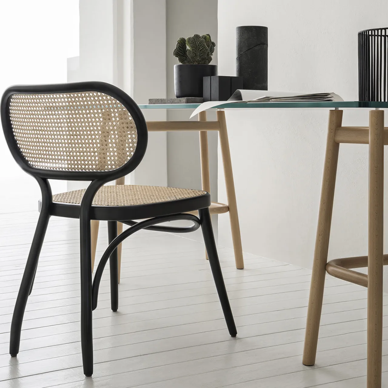 Gebrüder Thonet Vienna GmbH (GTV) – Wiener GTV Design Chairs<Bodystuhl Chair by Nigel Coates