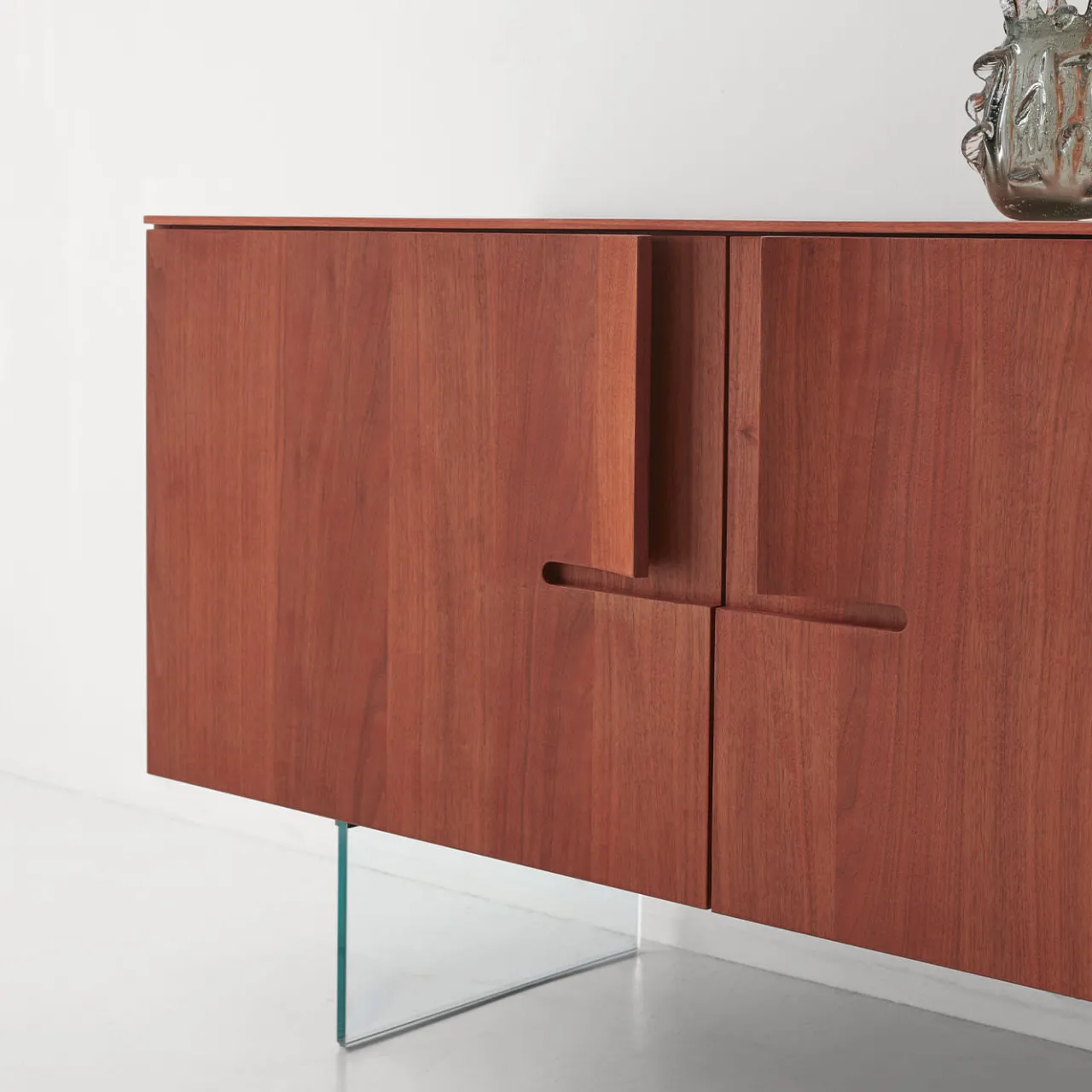 Modesign Sideboards Buffets<Book Red Walnut Sideboard with Glass Shelves