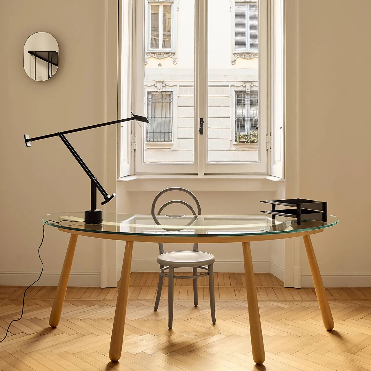Gebrüder Thonet Vienna GmbH (GTV) – Wiener GTV Design Desk & Writing Tables<Boomerang Curved Transparent Glass Desk by Enzo Mari