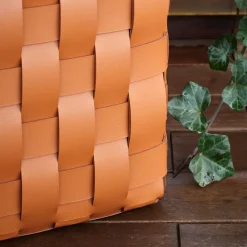 ADJ Style Ottomans & Poufs<Bottega Padded Cognac Leather Pouf