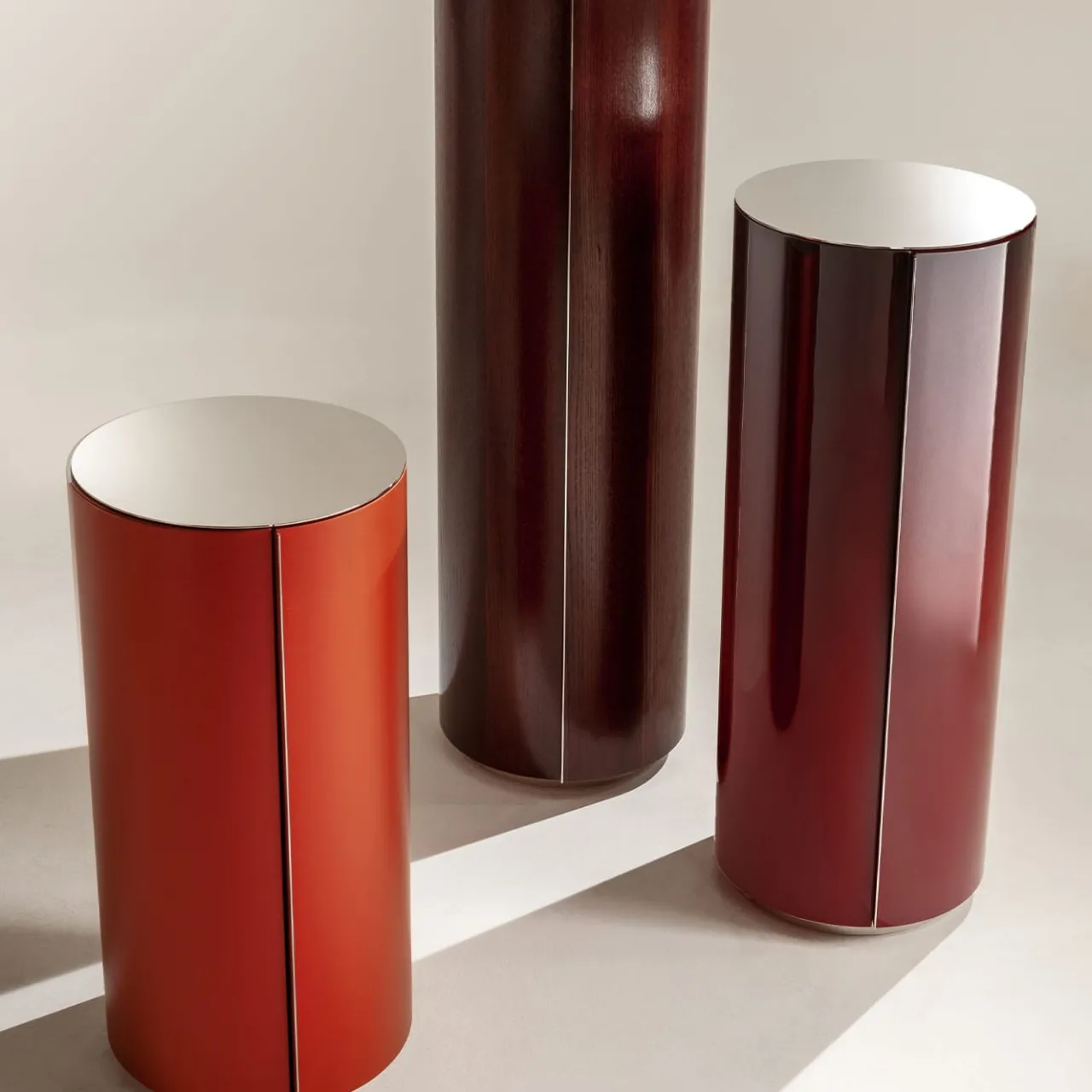 Laura Meroni Cabinets<Brushed Red Cylindrical Cabinet
