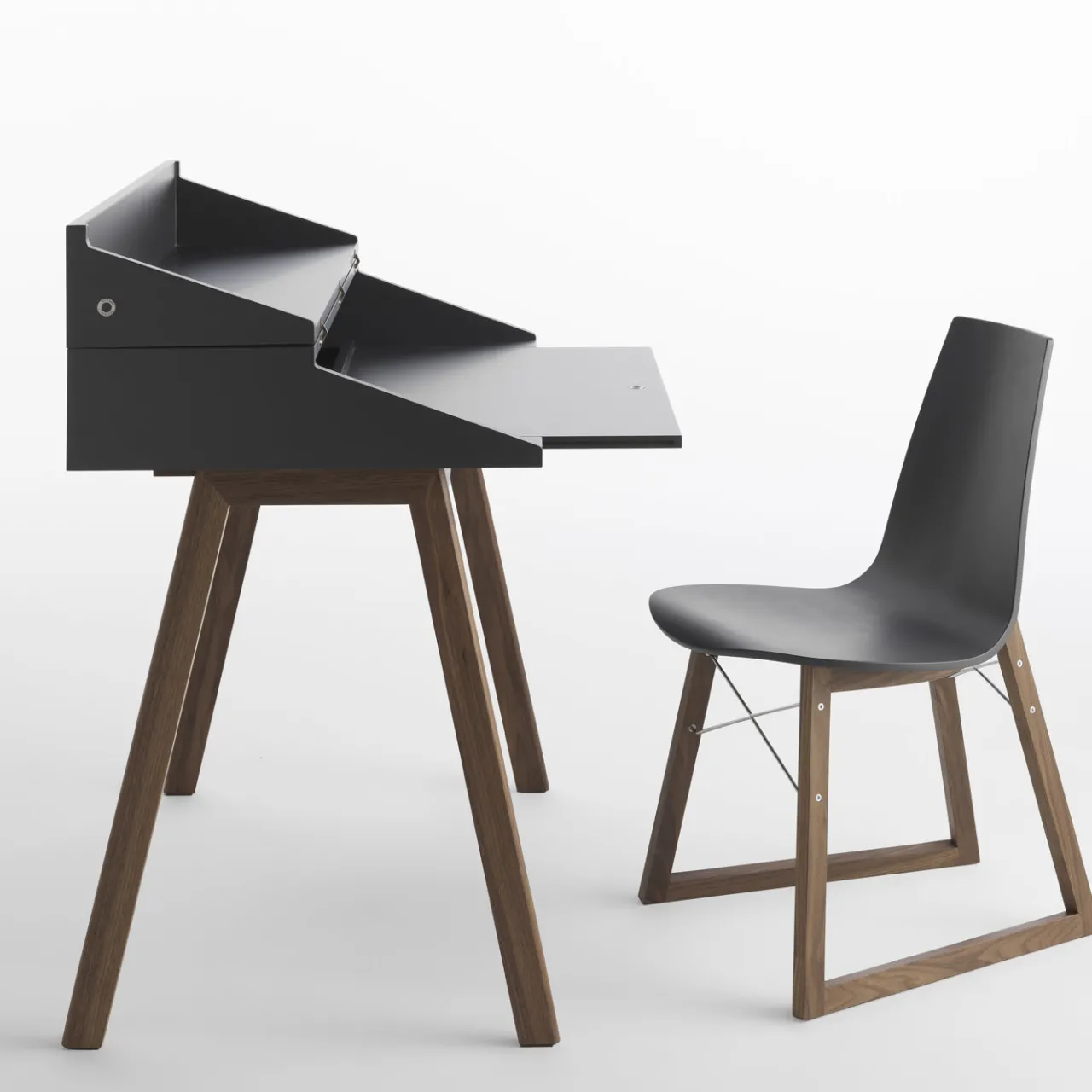 Horm Desk & Writing Tables<Bureau Black Writing Desk by Esa Vesmanen