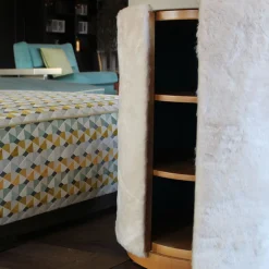 Fratelli Boffi Cabinets<Cabinet in Furs by Analogia Project in Faux fur