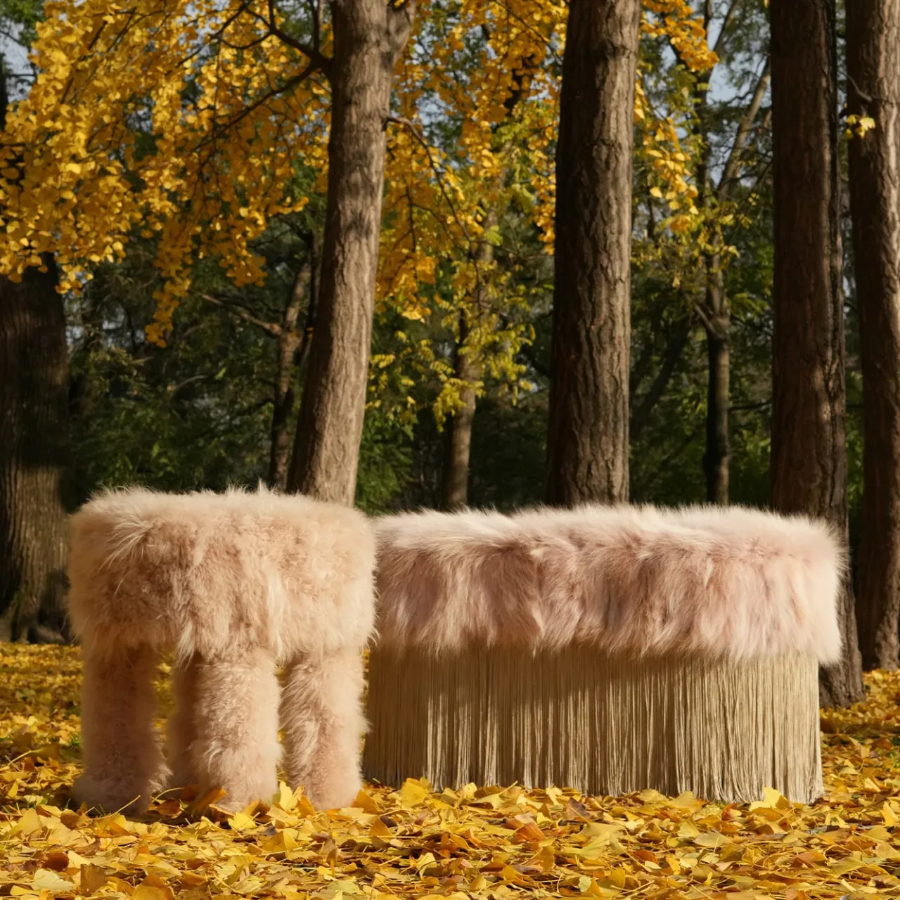 Lorenza Bozzoli Couture Ottomans & Poufs<Cachemire Fur Pouf by Lorenza Bozzoli