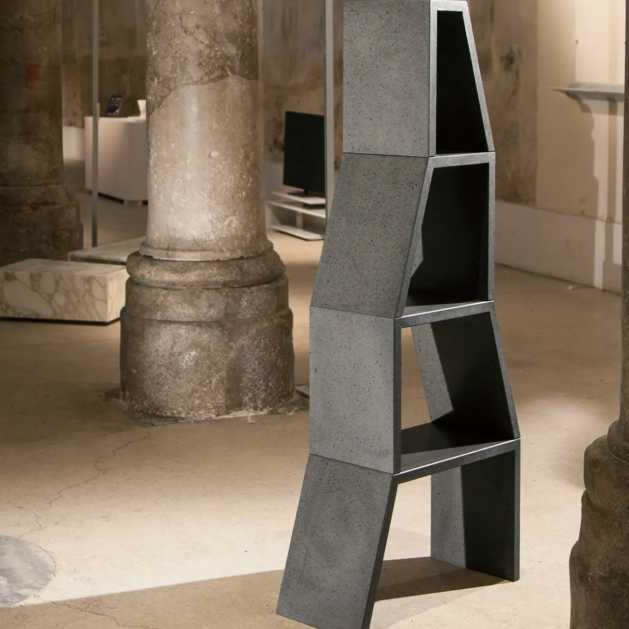 Lithea Bookcases<Carlino Bookcase by Claudia Carlino