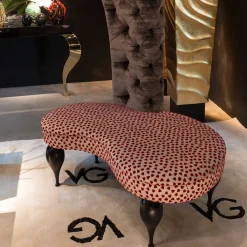 VGnewtrend Armchairs<Carlos Wood and Fabric Armchair