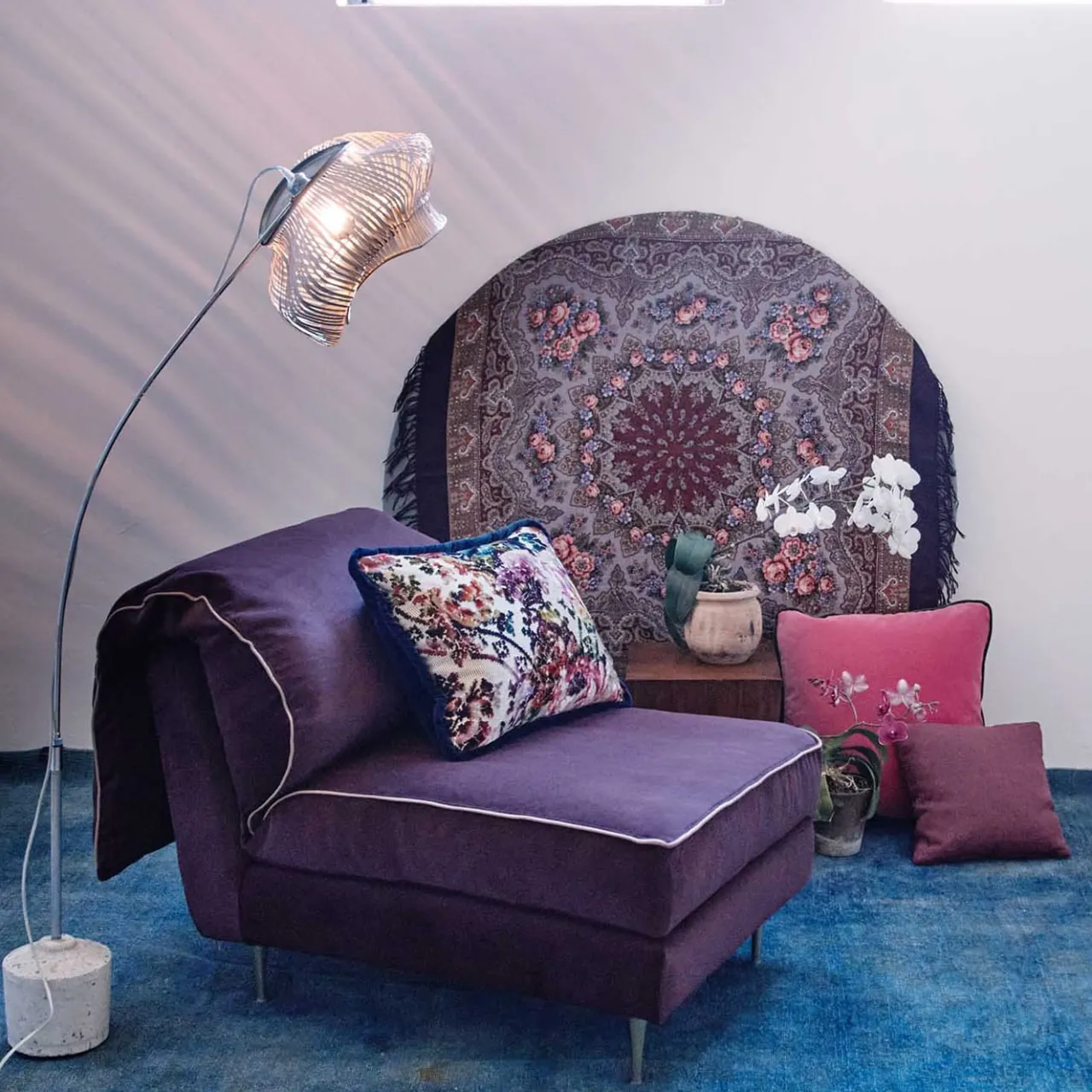 Biosofa Chaises<Casquet Mini in Deep Purple Velvet Daybed