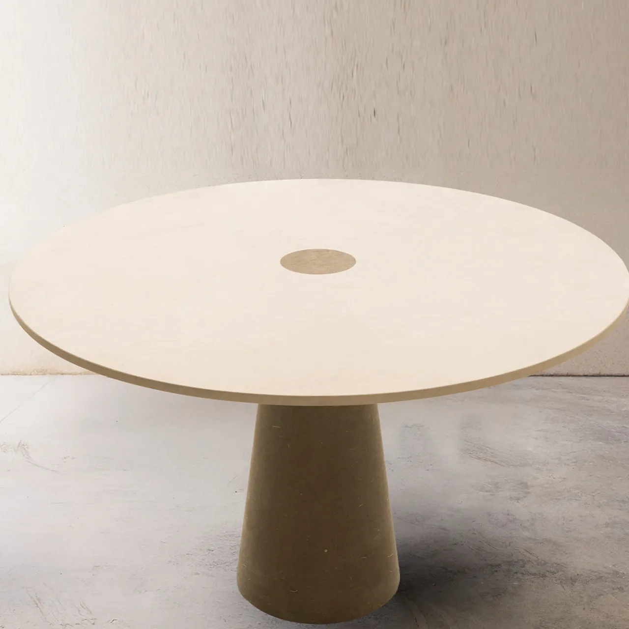Pimar Limestone Dining Tables<Centro 72 Round Stone Dining Table by Gumdesign