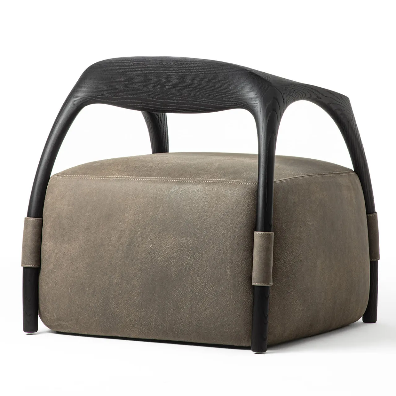 Durame Armchairs<Chassis Black Ash Solid Wood Armchair & Leather Upholstery