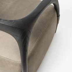 Durame Armchairs<Chassis Black Ash Solid Wood Armchair & Leather Upholstery