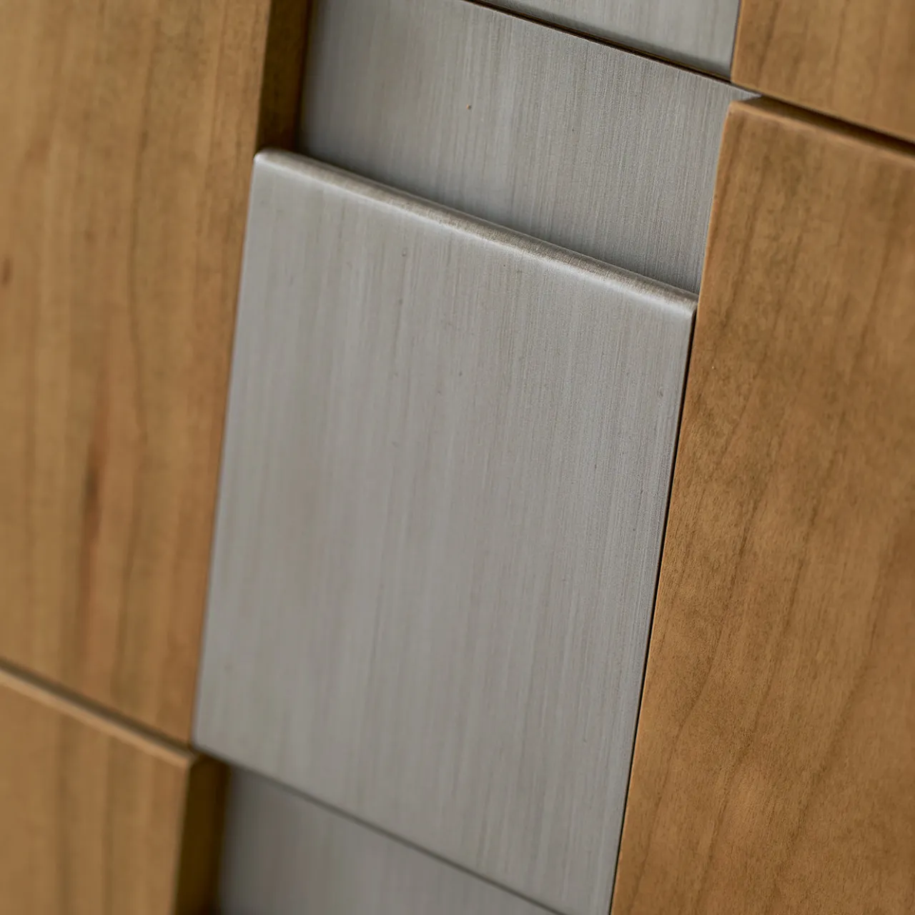 LCI_DECORA Dressers<Cherry Wood & Chromed Patinated Metal Dresser