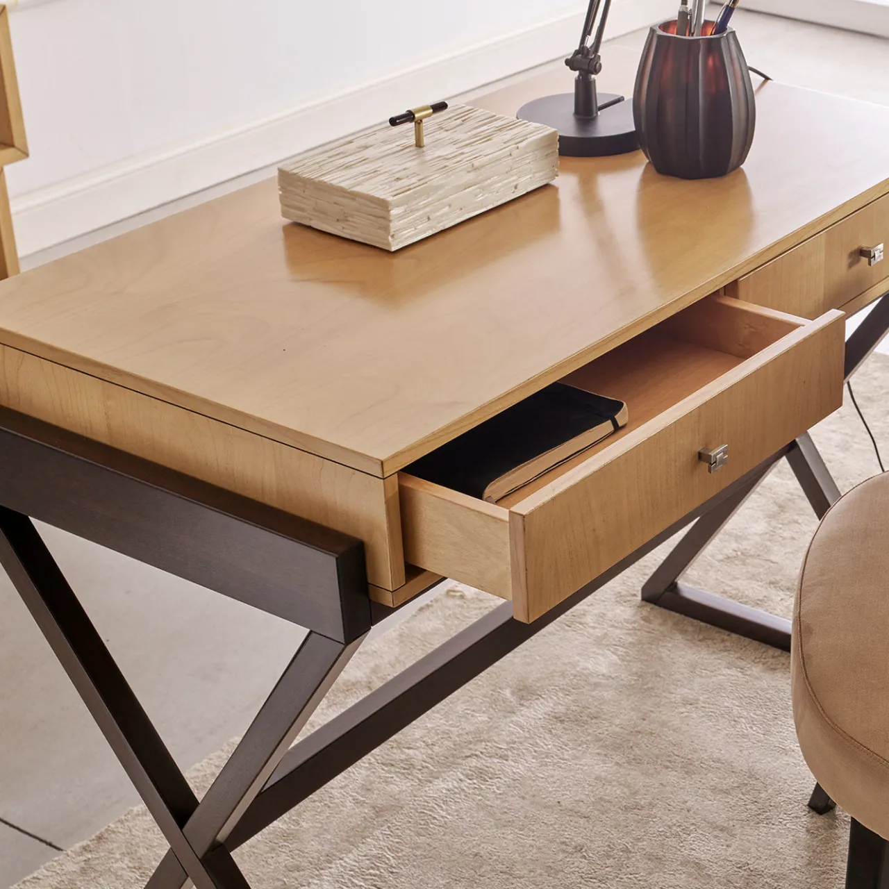 LCI_DECORA Desk & Writing Tables<Cherry Wood Desk with Two Drawers