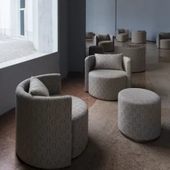 UNO Contract Ottomans & Poufs<Ciro Biennale Round Pouf by Ciarmoli Queda Studio