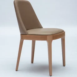 Livoni 1895 Chairs<Club 24 leather dining chair by Mara Picco