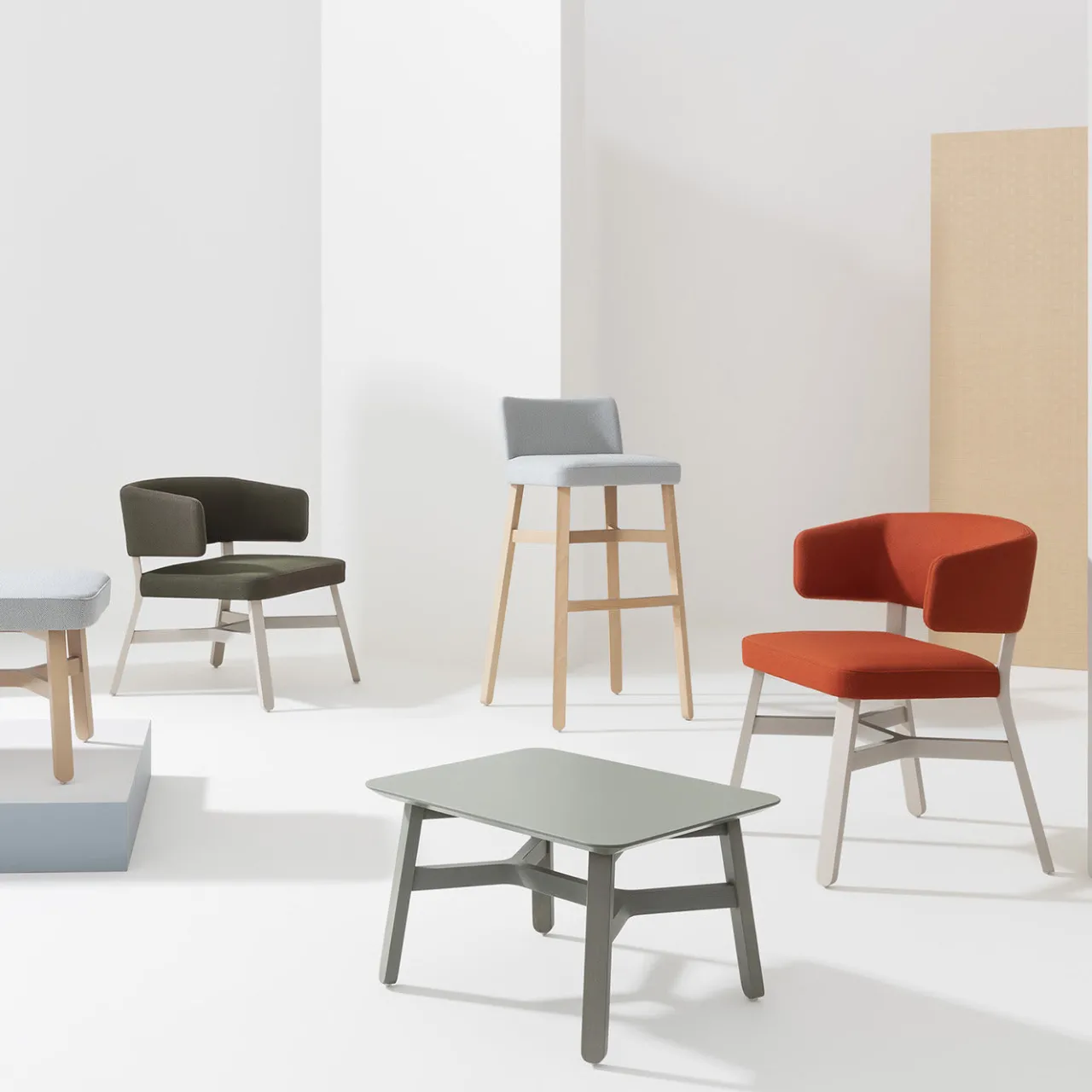 Billiani 1911 Bar Stools<Croissant 577 Light-Gray Stool by Emilio Nanni