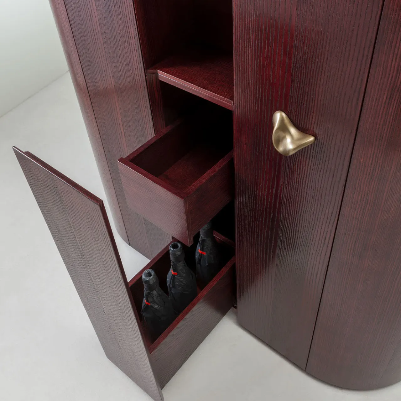 Laura Meroni Bar Cabinets<Curved-Sides Tall 4-Door Shellac Cabinet