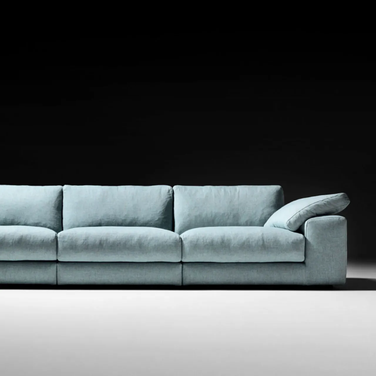Black Tie Sofas<Dante Gray Sofa