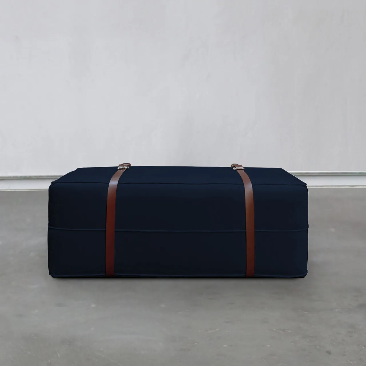 DLA Design Lab Ottomans & Poufs<Docker Blue Navy Velvet Long Pouf