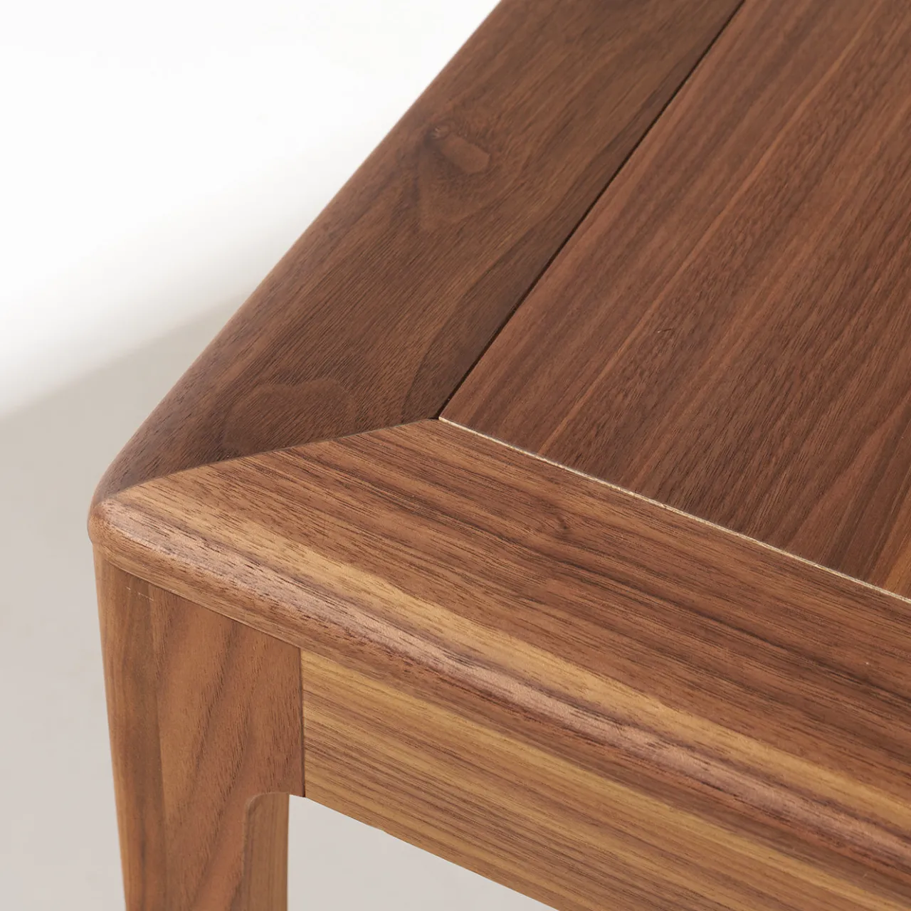 Modesign Side Tables<Domino Canaletto Wood Side Table