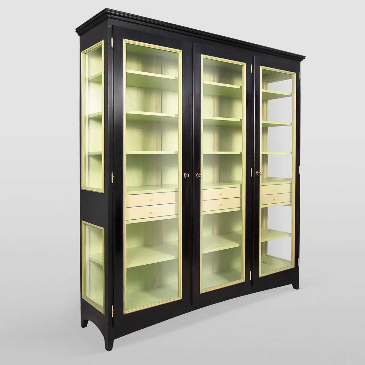 Ebanisteria Roberto Gambella Cabinets<3-Door Display Cabinet