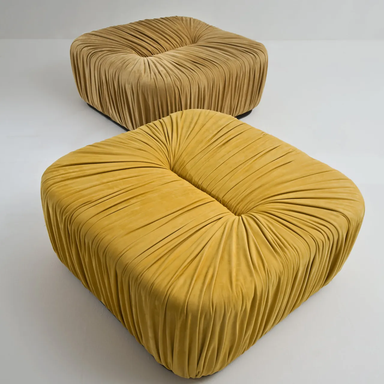 Laura Meroni Ottomans & Poufs<Drapè Ottoman by Bartoli Design