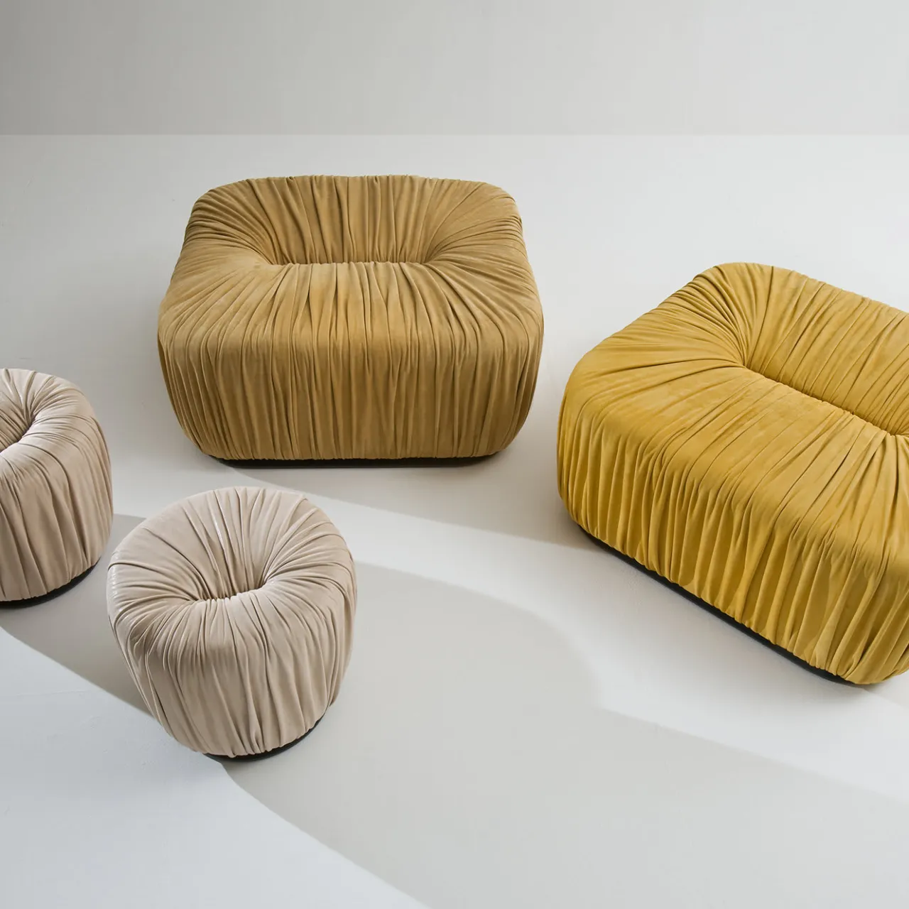 Laura Meroni Ottomans & Poufs<Drapè Ottoman by Bartoli Design