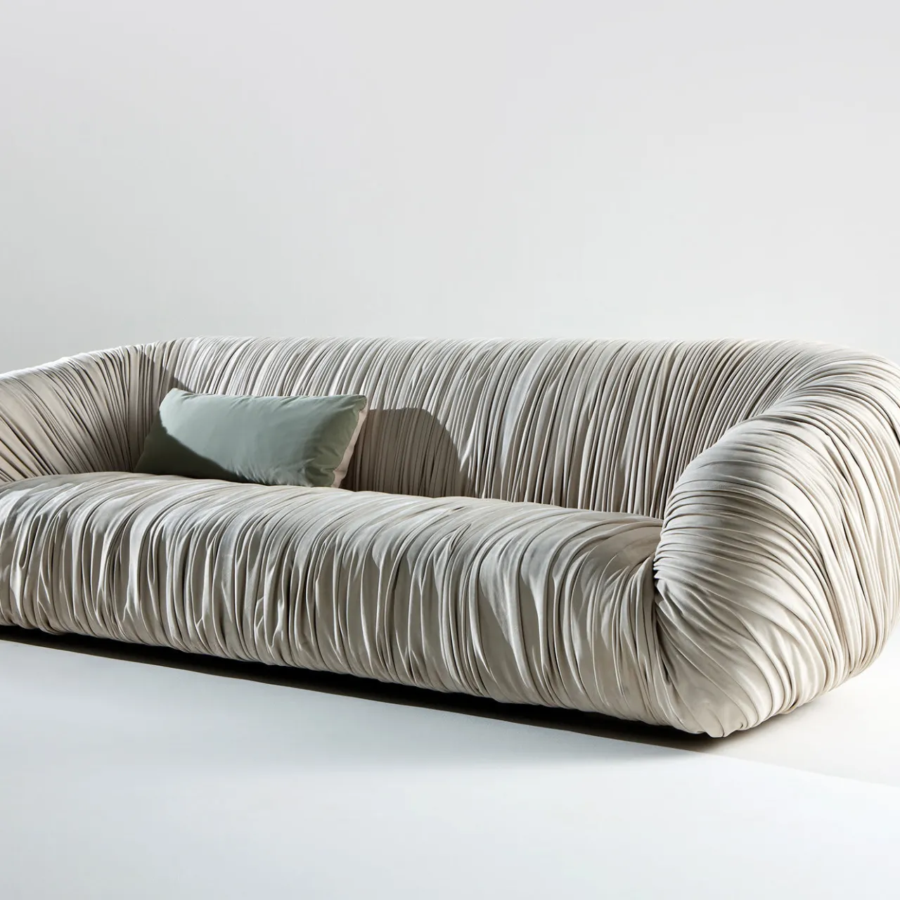 Laura Meroni Sofas<Drapè Sofa