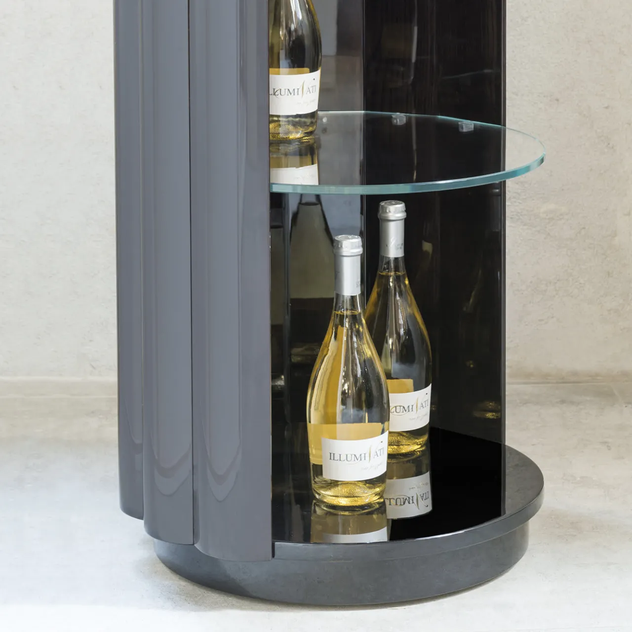Isabella Costantini Bar Cabinets<Duilio Drink Cabinet with Casters