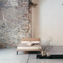 Horm Beds<Ebridi Tessile Bedframe by StH